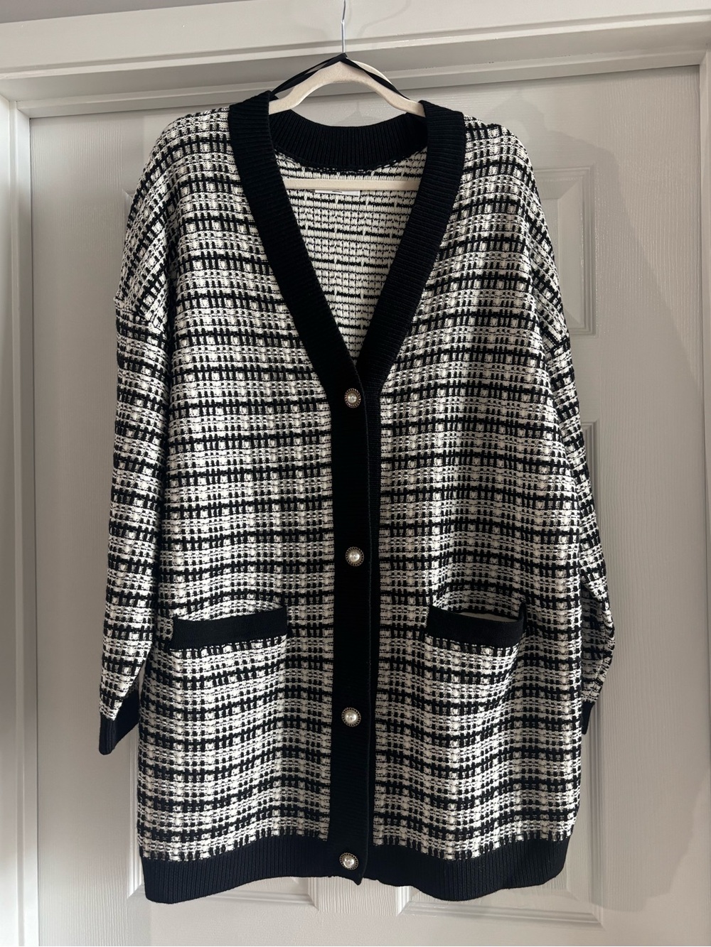 NEW Aritzia Babaton Oversized Cardigan